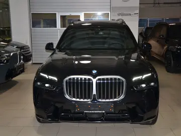 BMW X7 xDr 40 i M Sport Integral-Aktivlenk AHK Pano