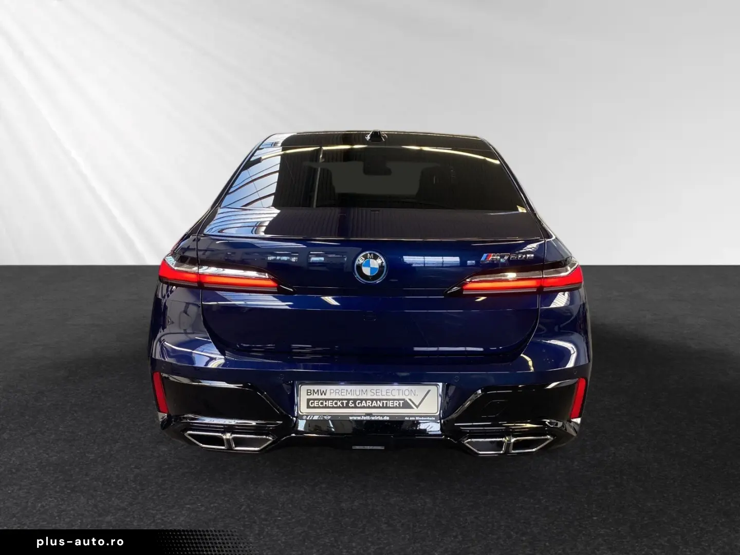 BMW M760e xDrive TV-Fond-Entertainment Autobahnass.
