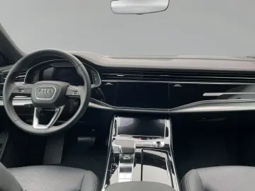 AUDI Q8 50 TDI qu Matrix AHK Pano HuD Leder Kamera