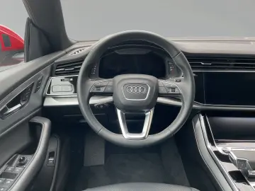 AUDI Q8 50 TDI qu Matrix AHK Pano HuD Leder Kamera