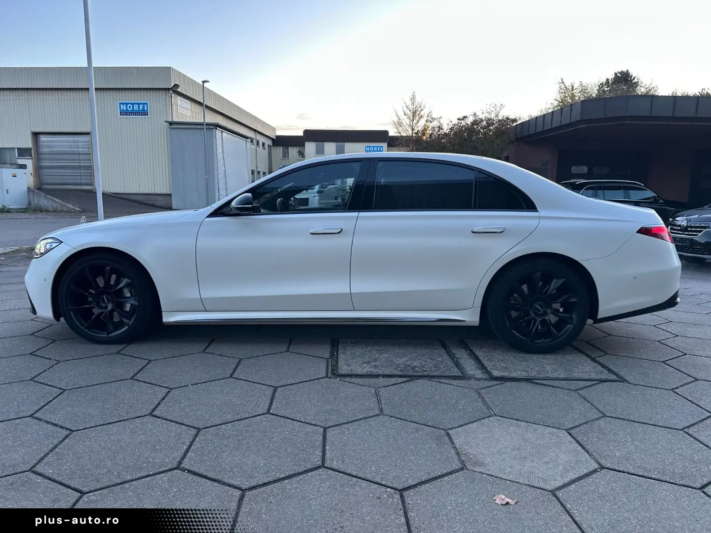 MERCEDES-BENZ S 580 AMG 4Matic Lang Chauffeur Massage HUD