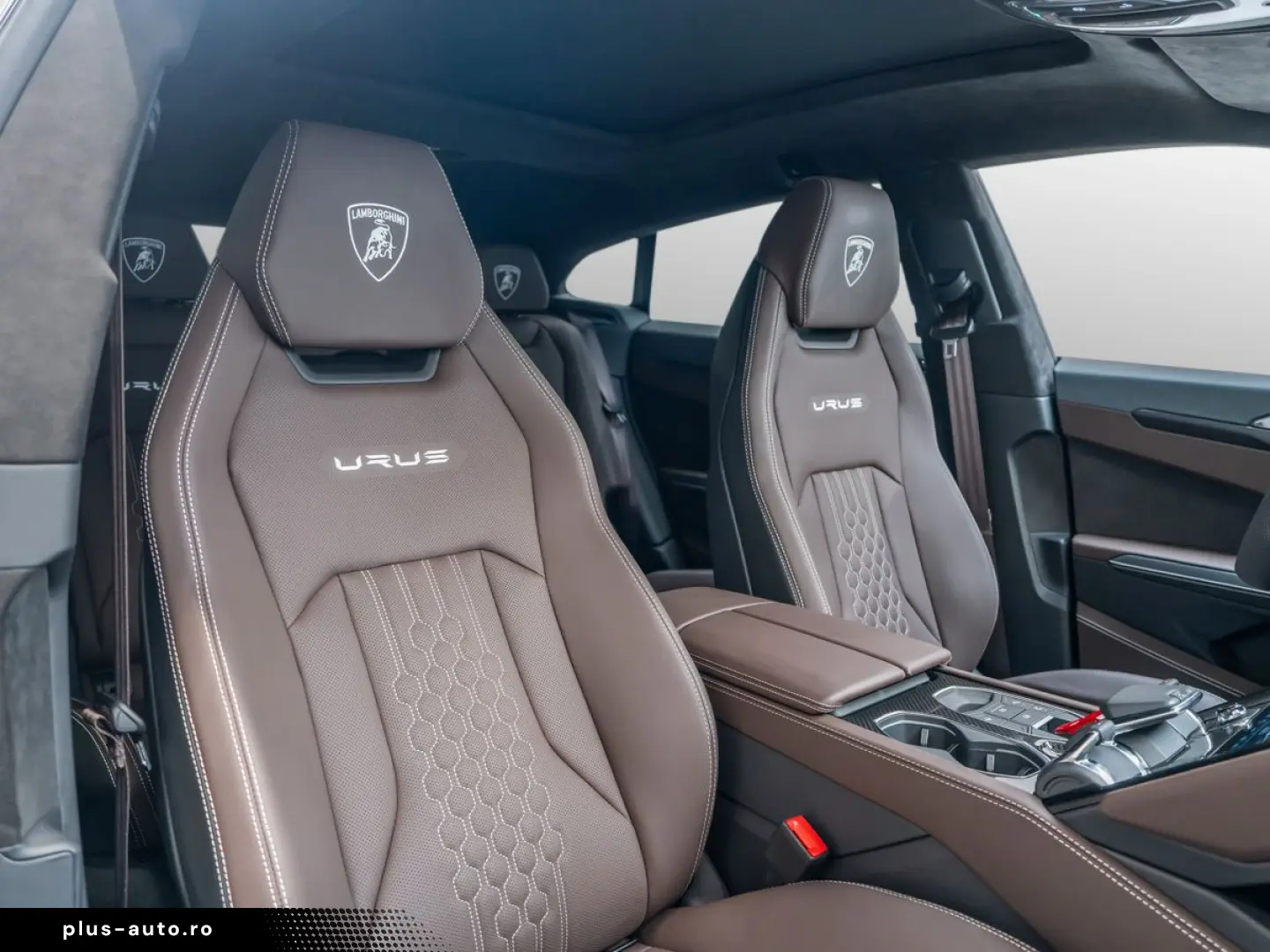 LAMBORGHINI Urus S Akrapovic