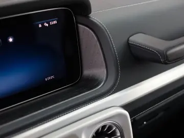 MERCEDES-BENZ G63 AMG   Manufaktur Classic Grey - Vo&hellip;