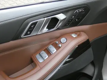 BMW X7 xDrive40i M Sportpaket Gestiksteuerung HiFi