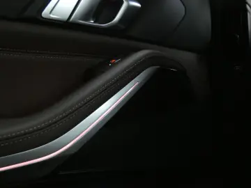 BMW X7 xDrive40i M Sportpaket Gestiksteuerung HiFi