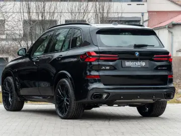 BMW X5 30d M SPORT.PANO.DR.ASS.360 .LED.HUD.AHK.22