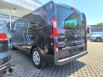 RENAULT Trafic Combi L2H1 3 0t Life 2.0 BLUE dCi 150 EU6