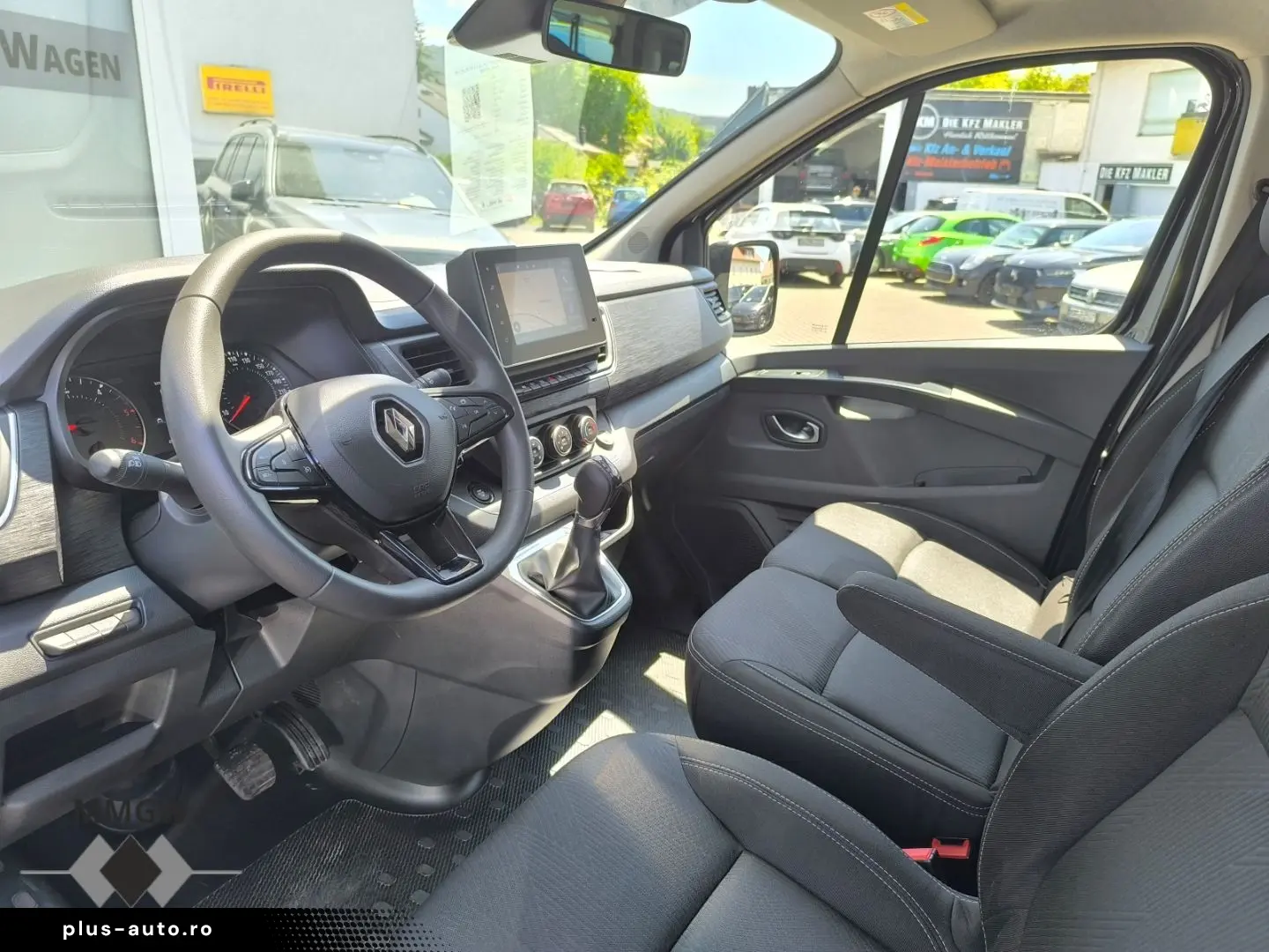 RENAULT Trafic Combi L2H1 3 0t Life 2.0 BLUE dCi 150 EU6