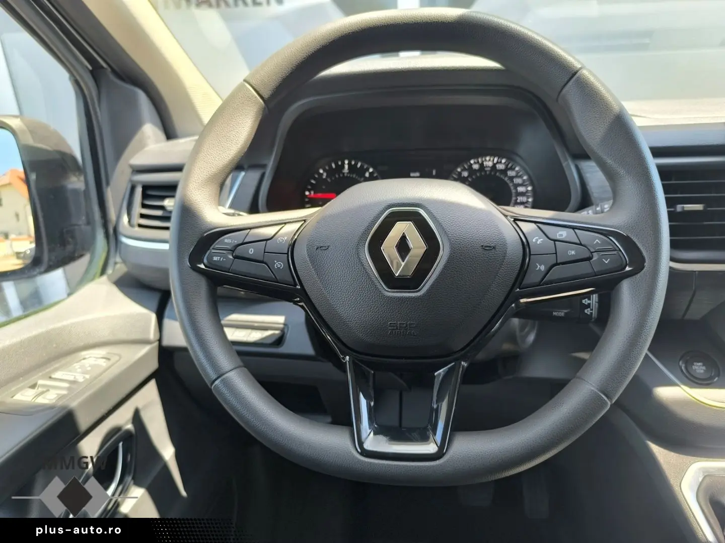 RENAULT Trafic Combi L2H1 3 0t Life 2.0 BLUE dCi 150 EU6