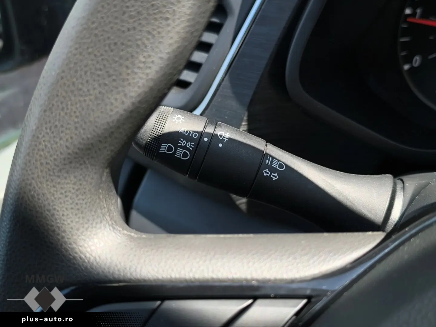 RENAULT Trafic Combi L2H1 3 0t Life 2.0 BLUE dCi 150 EU6