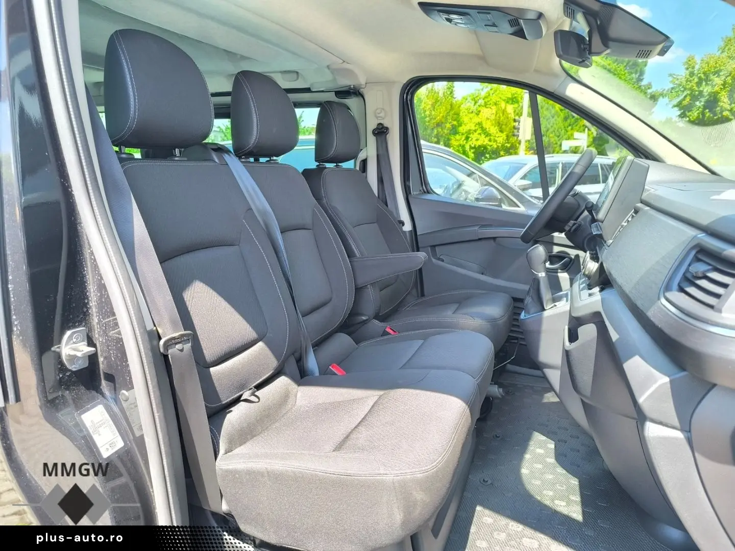 RENAULT Trafic Combi L2H1 3 0t Life 2.0 BLUE dCi 150 EU6