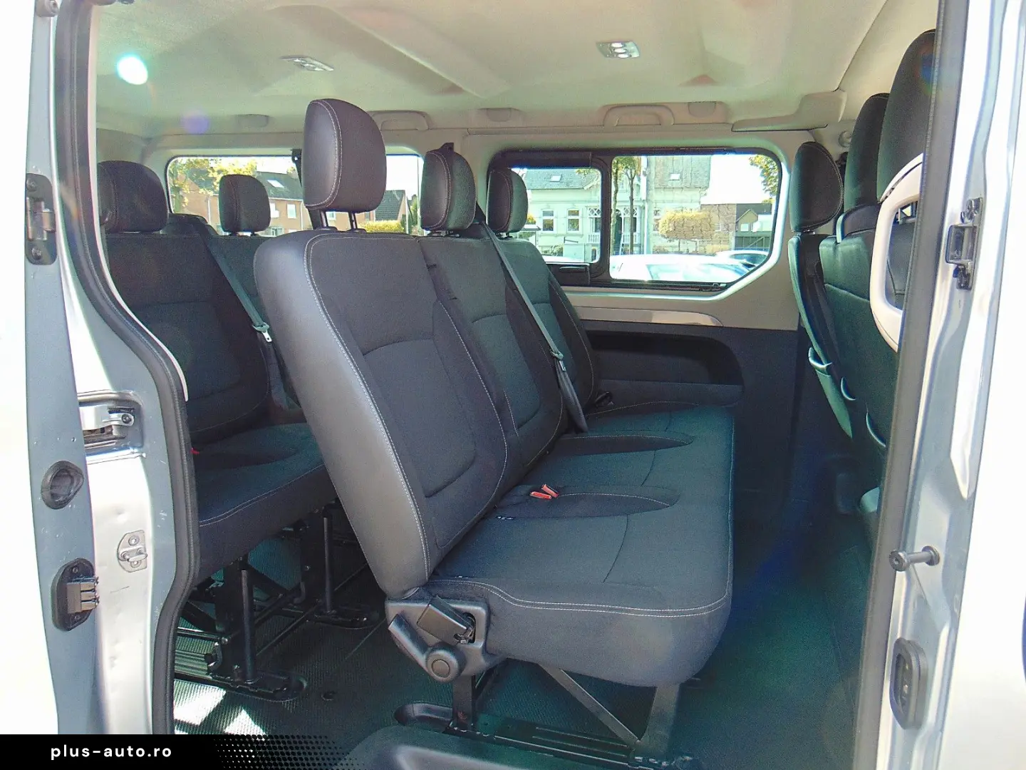 RENAULT Trafic Combi 2.0 dCi L2H1 Life