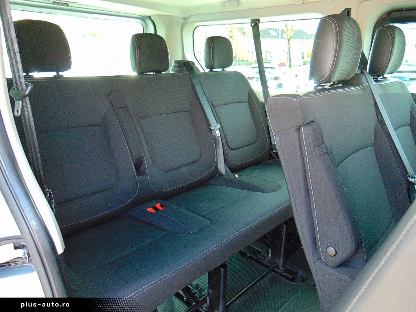 RENAULT Trafic Combi 2.0 dCi L2H1 Life