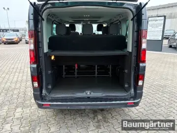 RENAULT Trafic Combi Evolution dCi 150 9-Sitzer Kamera