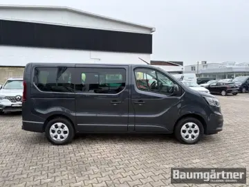 RENAULT Trafic Combi Evolution dCi 150 9-Sitzer Kamera