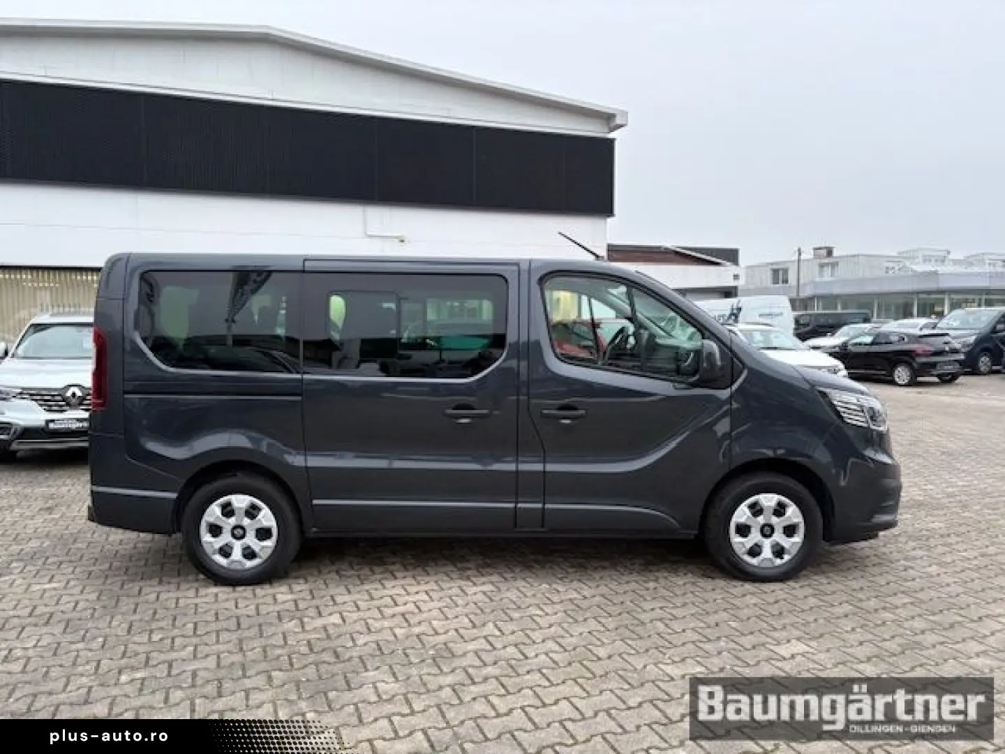 RENAULT Trafic Combi Evolution dCi 150 9-Sitzer Kamera