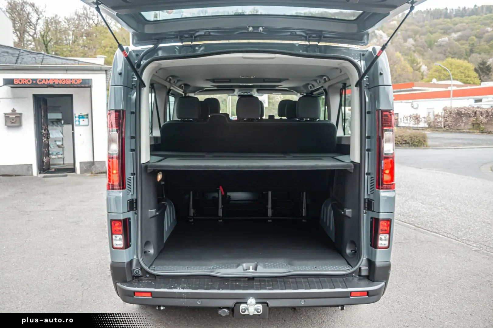 RENAULT Trafic Combi L2H1 - AHK Klima Hi Kamera 9-Sitzer