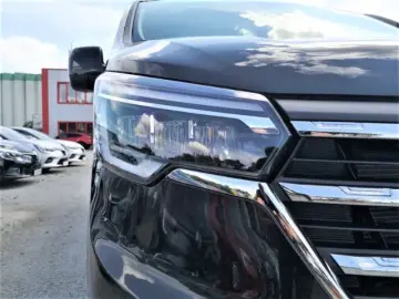 RENAULT Trafic Combi L2H1 3 0t Life 2.0 BLUE dCi 110 9 S