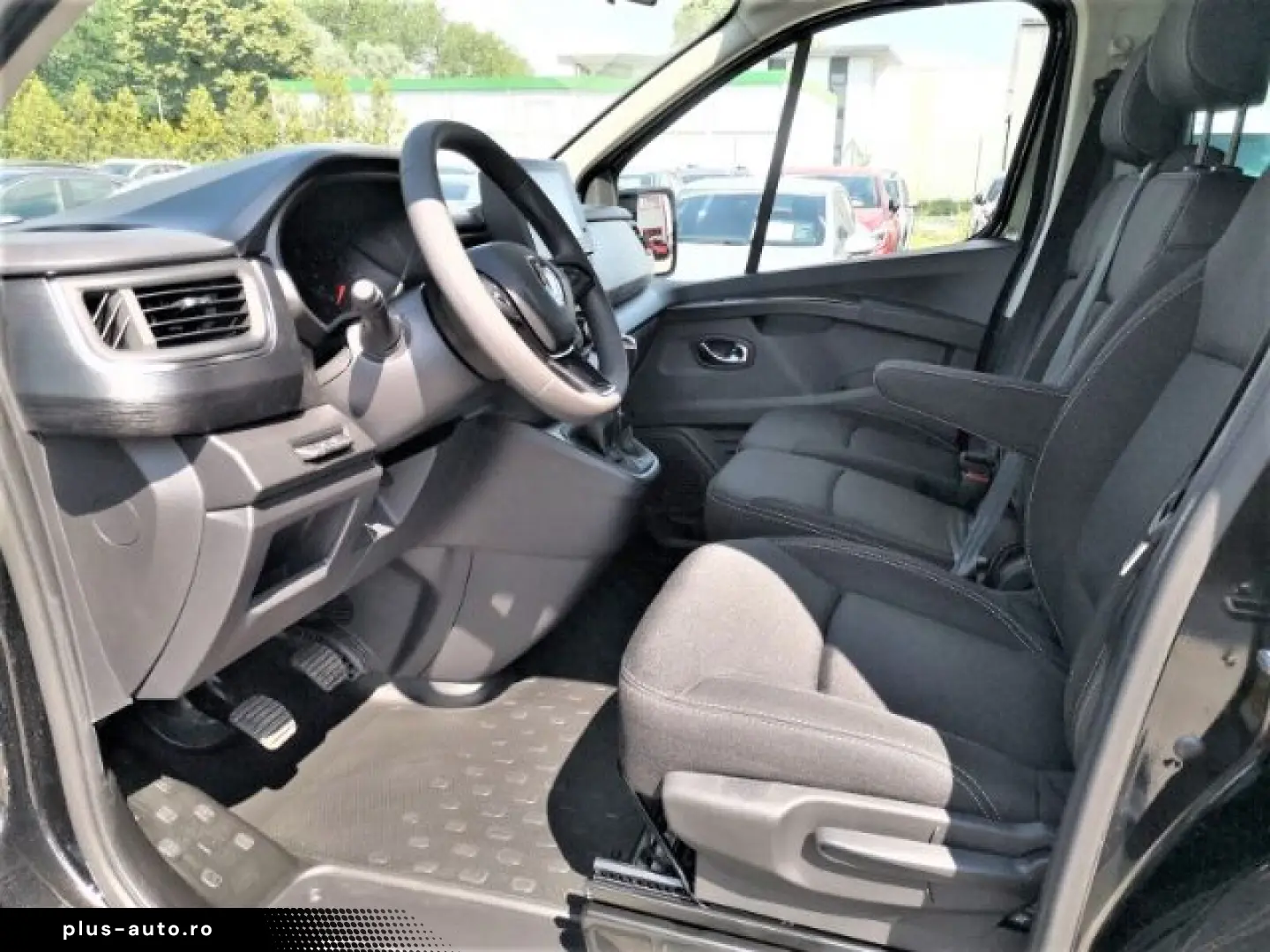 RENAULT Trafic Combi L2H1 3 0t Life 2.0 BLUE dCi 110 9 S