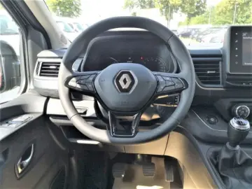 RENAULT Trafic Combi L2H1 3 0t Life 2.0 BLUE dCi 110 9 S