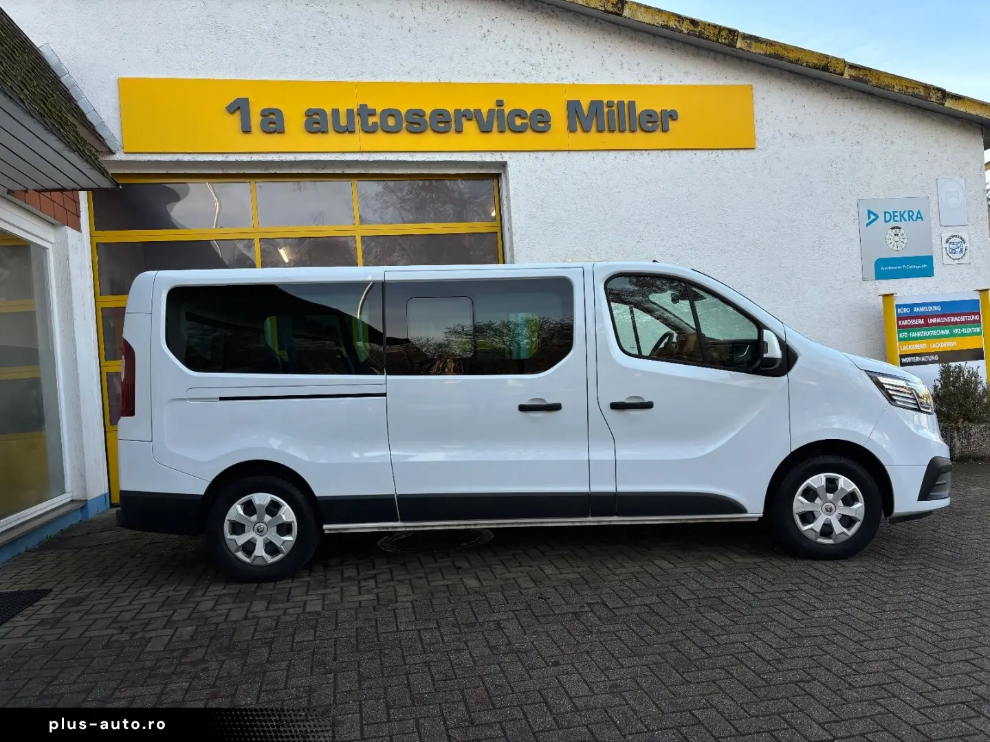 RENAULT Trafic Grand Combi L2 9 SITZE AUTOMATIK 1. HAND