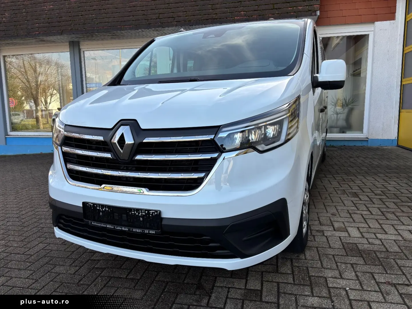 RENAULT Trafic Grand Combi L2 9 SITZE AUTOMATIK 1. HAND