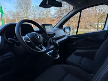 RENAULT Trafic Grand Combi L2 9 SITZE AUTOMATIK 1. HAND