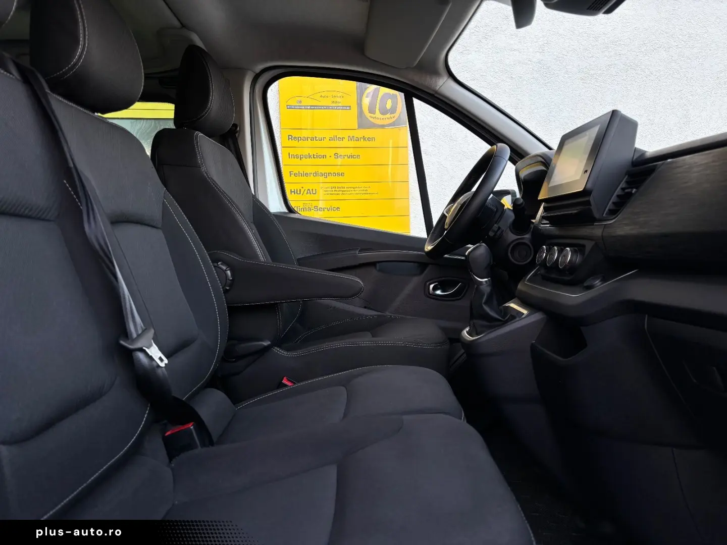 RENAULT Trafic Grand Combi L2 9 SITZE AUTOMATIK 1. HAND