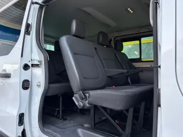 RENAULT Trafic Grand Combi L2 9 SITZE AUTOMATIK 1. HAND