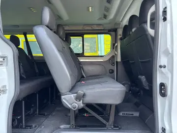 RENAULT Trafic Grand Combi L2 9 SITZE AUTOMATIK 1. HAND