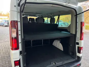 RENAULT Trafic Grand Combi L2 9 SITZE AUTOMATIK 1. HAND