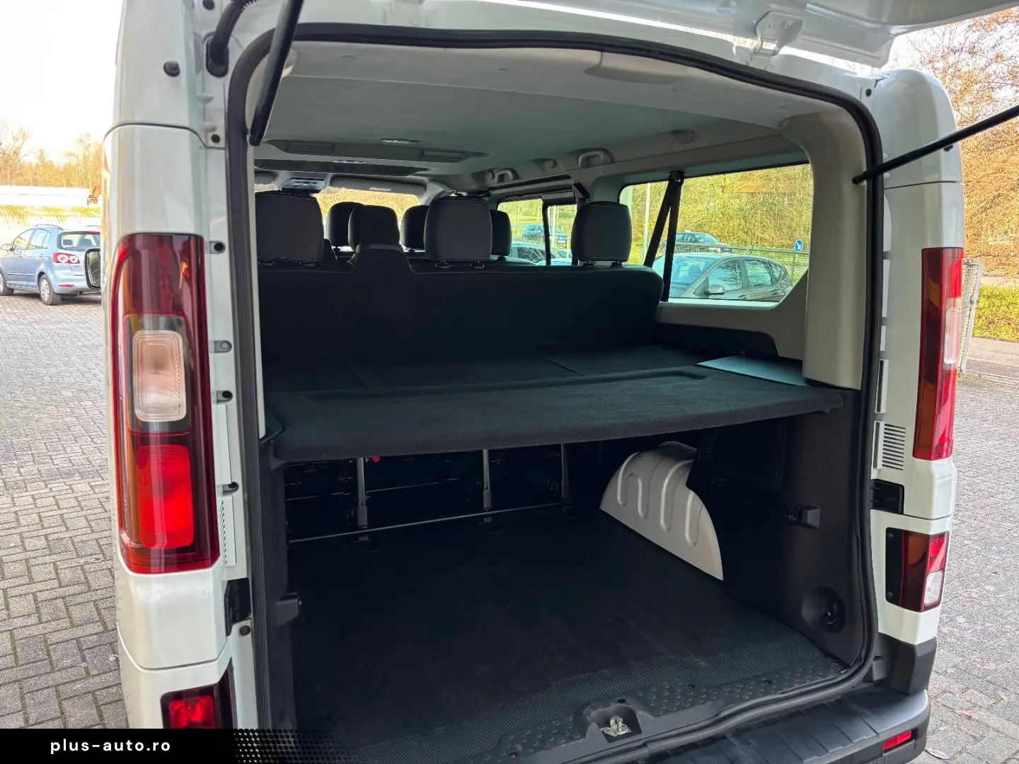 RENAULT Trafic Grand Combi L2 9 SITZE AUTOMATIK 1. HAND