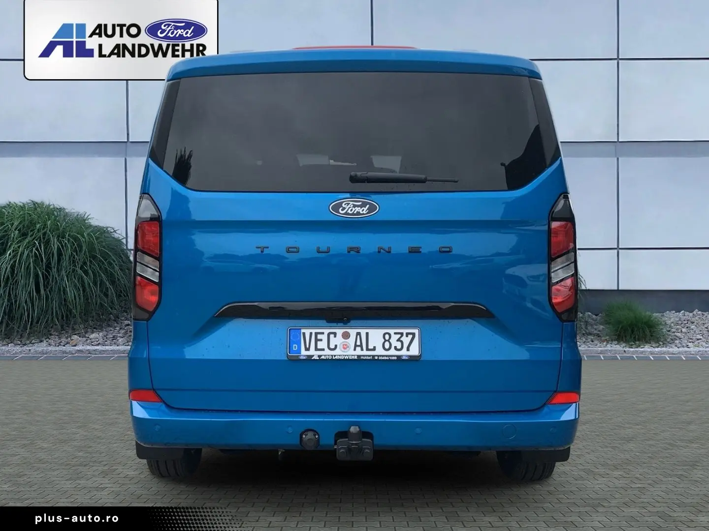 FORD Tourneo Custom Bus 320 L2 Titanium FWD 2.0 EcoBl