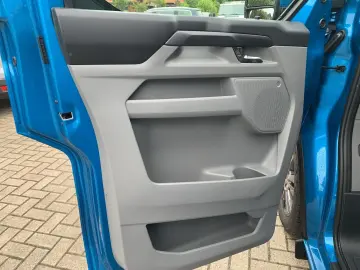 FORD Tourneo Custom Bus 320 L2 Titanium FWD 2.0 EcoBl