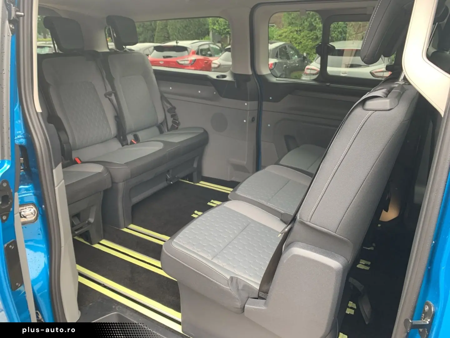 FORD Tourneo Custom Bus 320 L2 Titanium FWD 2.0 EcoBl