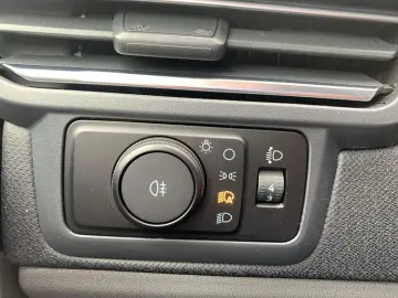 FORD Tourneo Custom Bus 320 L2 Titanium FWD 2.0 EcoBl