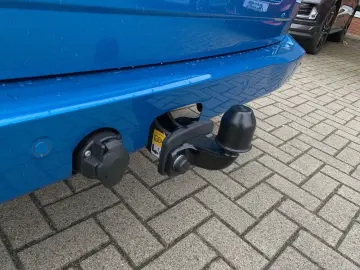 FORD Tourneo Custom Bus 320 L2 Titanium FWD 2.0 EcoBl