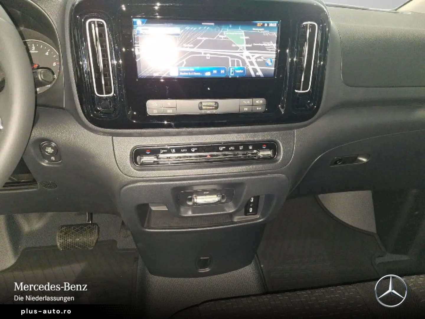 MERCEDES-BENZ Vito 116 CDI Tourer PRO Lang AHK 9G Klimaautom