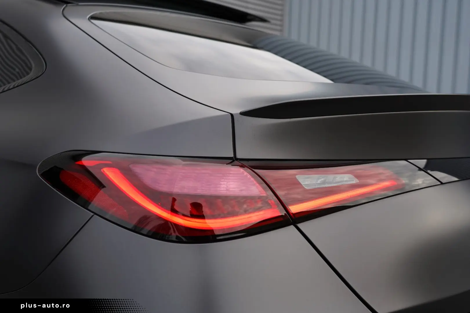 MERCEDES-BENZ GLC300d Coupe 4M AMG PREMIUM PLUS PANO