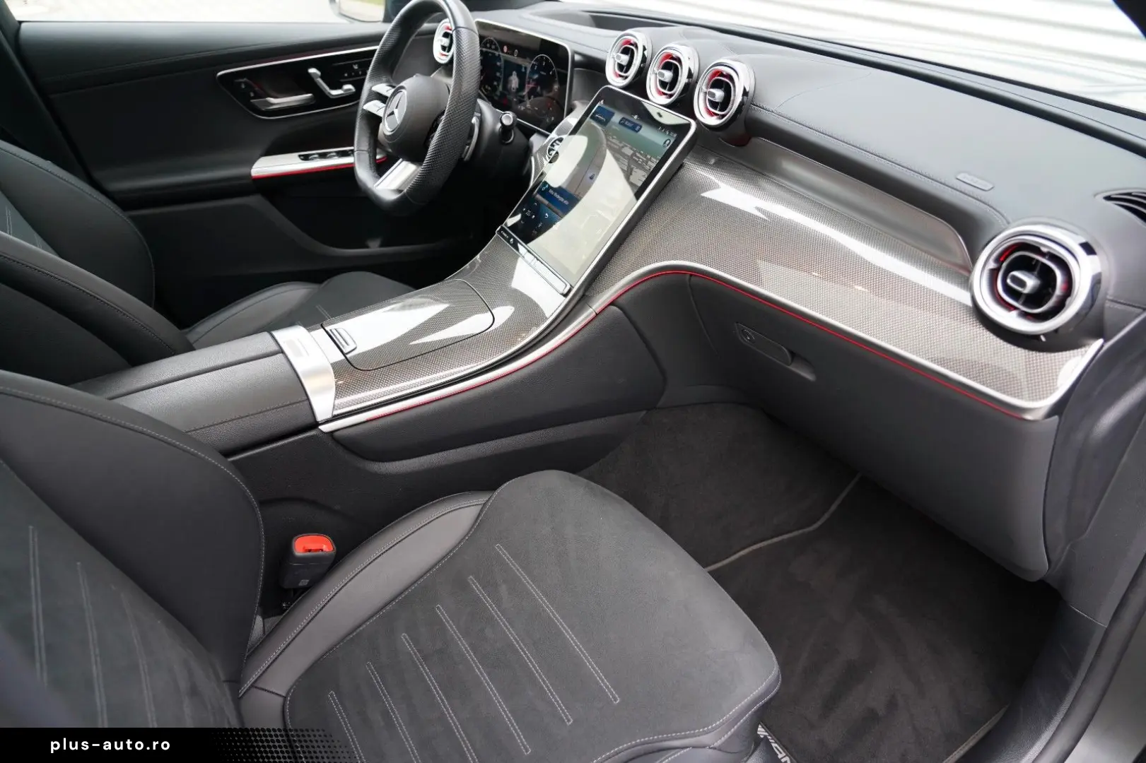 MERCEDES-BENZ GLC300d Coupe 4M AMG PREMIUM PLUS PANO