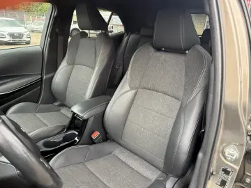 TOYOTA Corolla 1.8 16V Hybrid