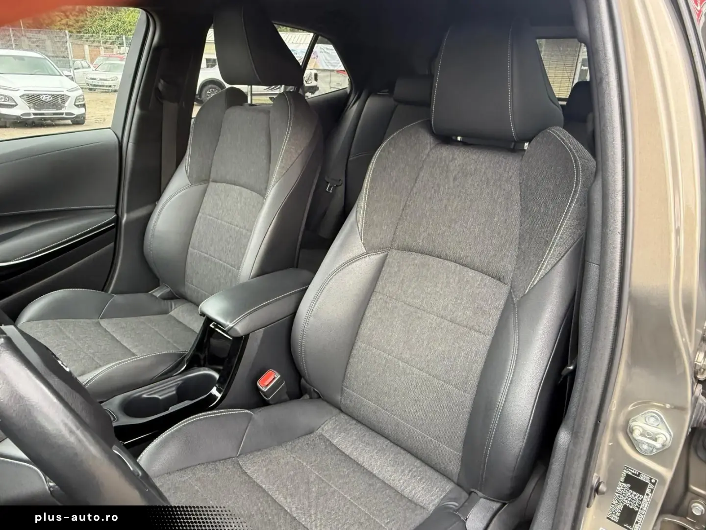 TOYOTA Corolla 1.8 16V Hybrid