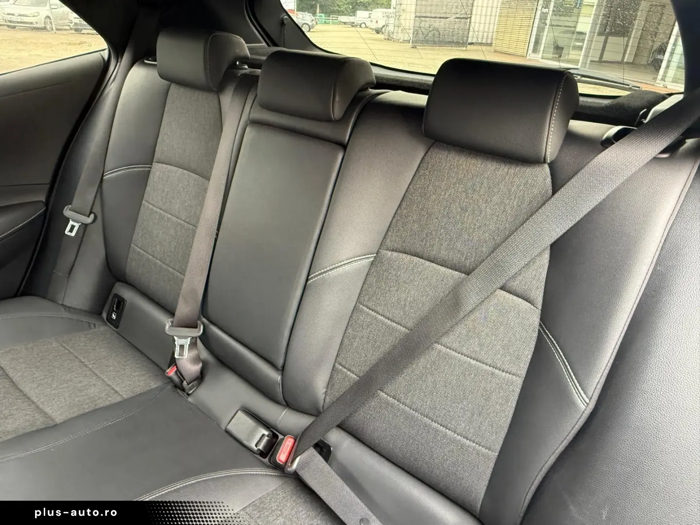 TOYOTA Corolla 1.8 16V Hybrid