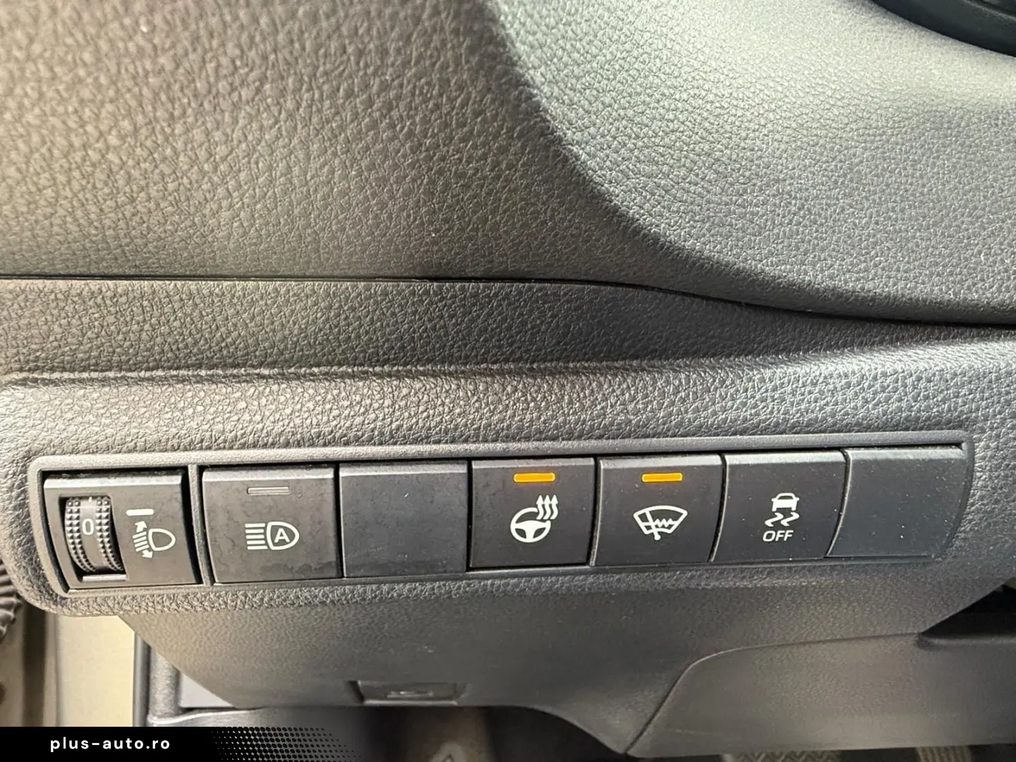 TOYOTA Corolla 1.8 16V Hybrid