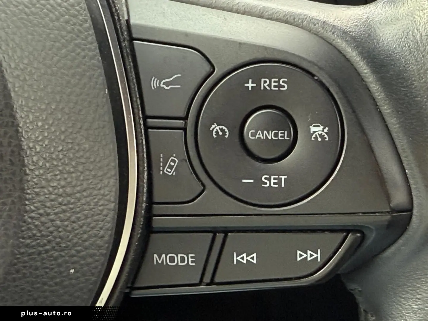 TOYOTA Corolla 1.8 16V Hybrid