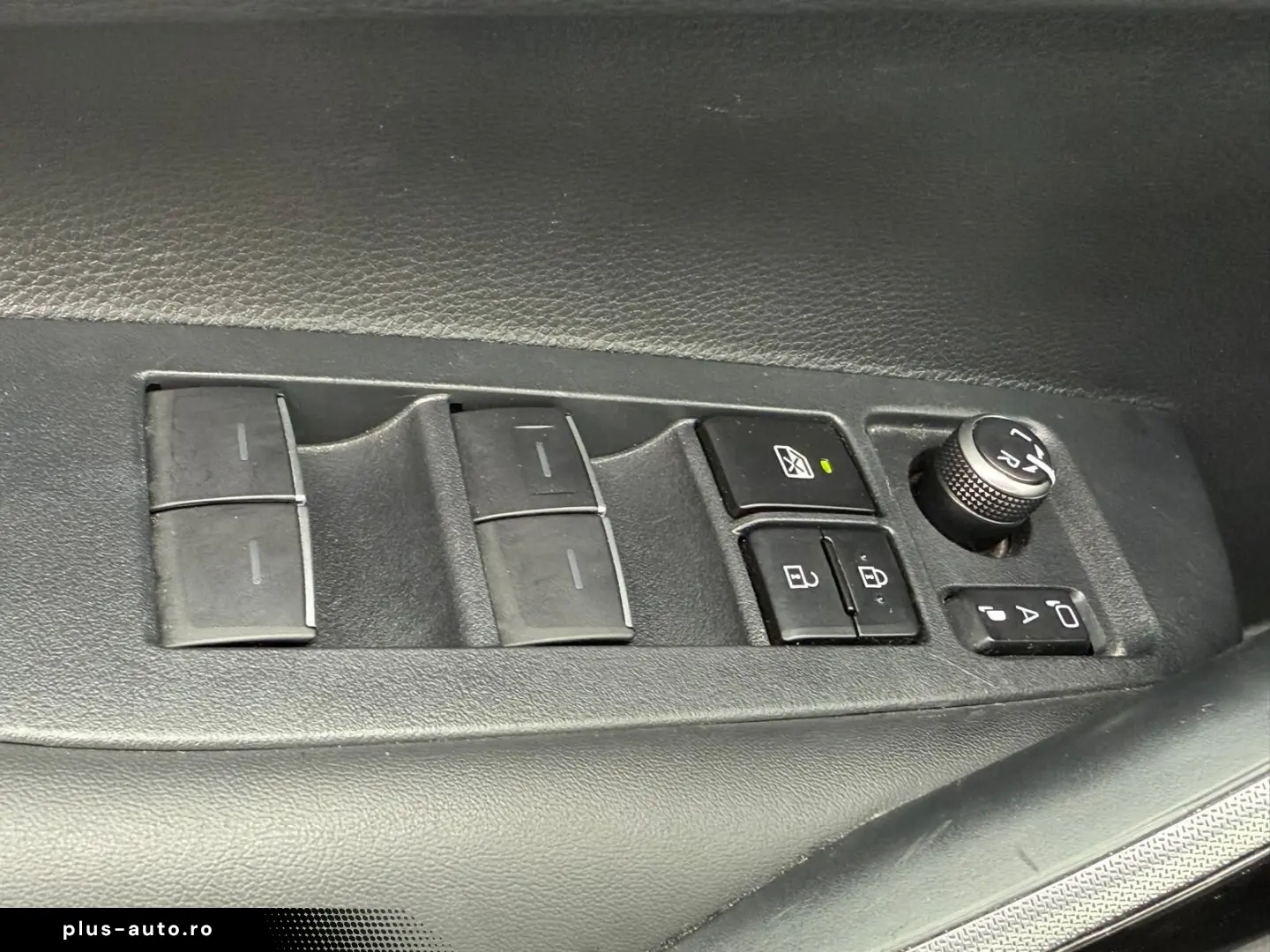 TOYOTA Corolla 1.8 16V Hybrid