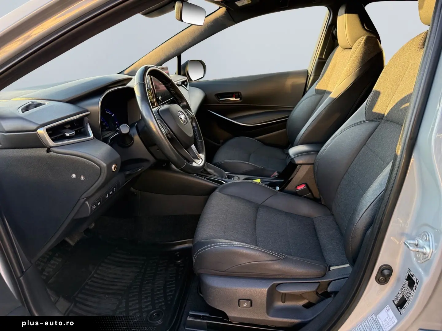 TOYOTA Corolla 1.8 Hybrid Team D TAXI Umbau  LED ACC CA