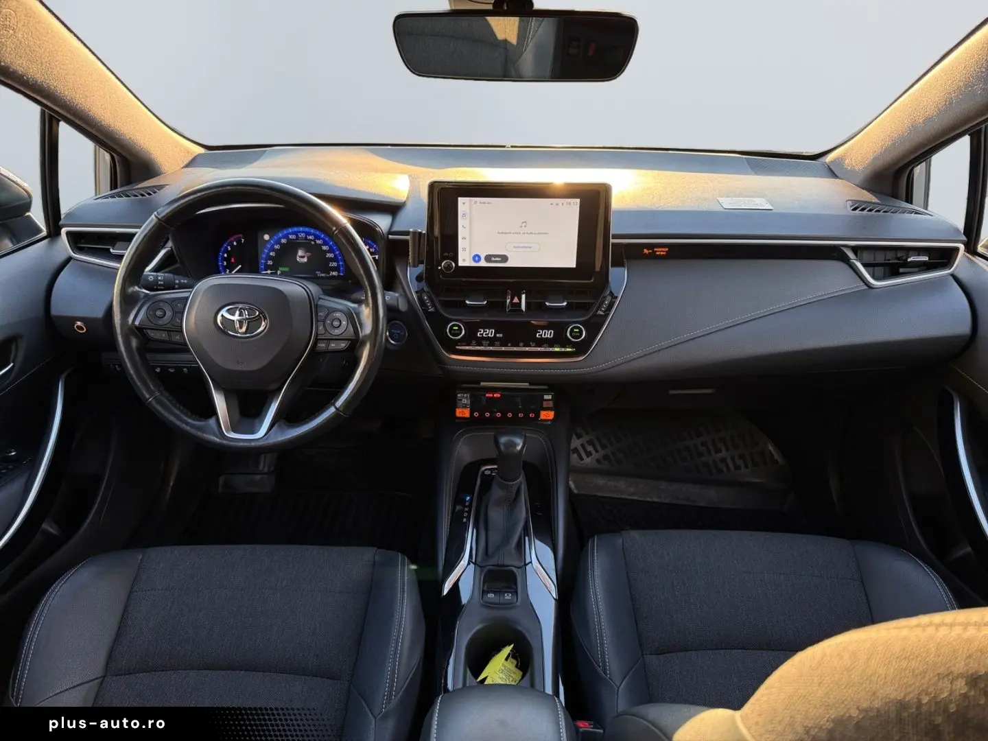 TOYOTA Corolla 1.8 Hybrid Team D TAXI Umbau  LED ACC CA