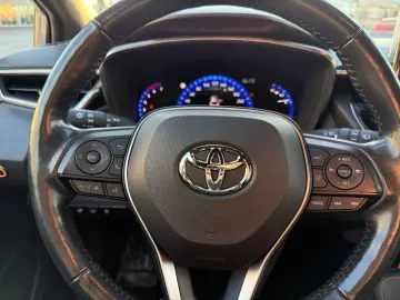 TOYOTA Corolla 1.8 Hybrid Team D TAXI Umbau  LED ACC CA