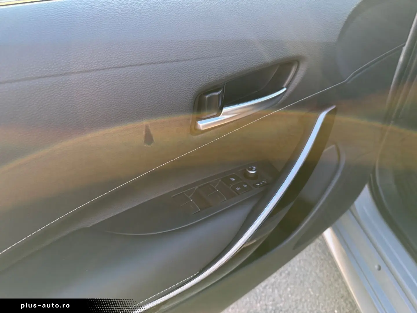 TOYOTA Corolla 1.8 Hybrid Team D TAXI Umbau  LED ACC CA